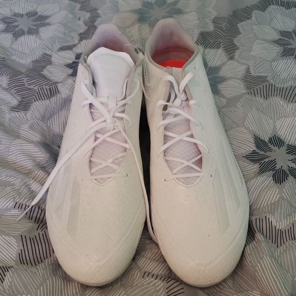 Adidas Soccer Cleats. - Picture 2 of 7